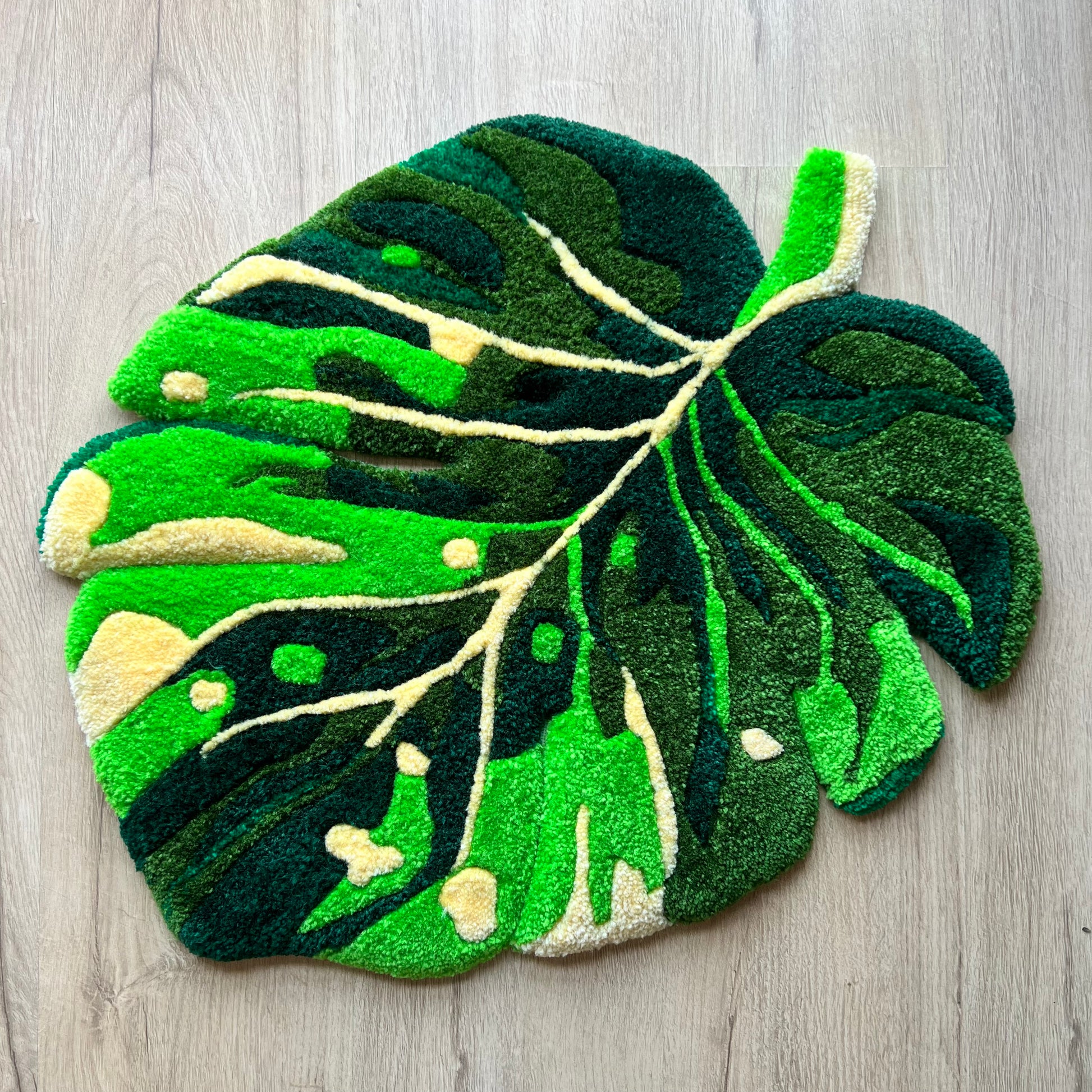 [Sold out] Leaf Rug | Hand made Tufted Rugs for your Natural Comfort Space